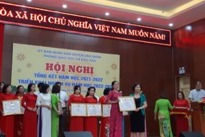 Ngành Giáo dục và đào tạo huyện Văn Quan tổ chức Hội nghị tổng kết năm học 2021 - 2022